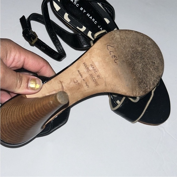 Black and white Marc by Marc Jacobs sandals - Picture 4 of 4